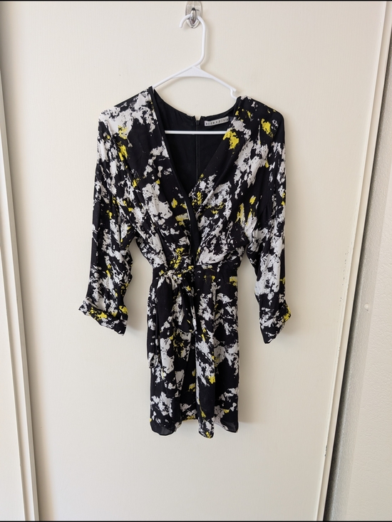 Alice + Olivia Dresses & Skirts - Alice + Olivia Womens 2 Ophelia Faux Wrap Mini Dress Black Cocktail Party